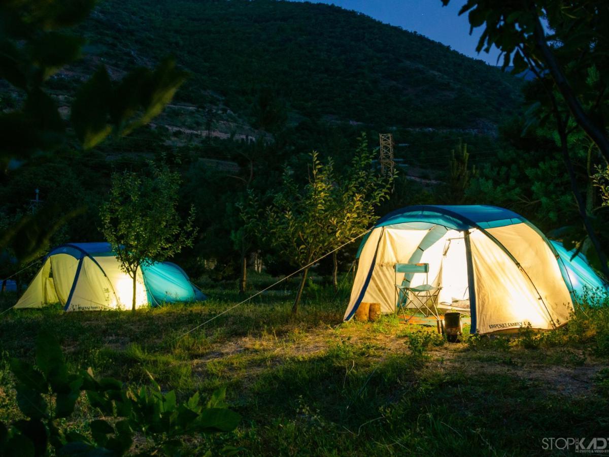 Camp'In Goris Hotel ภายนอก รูปภาพ
